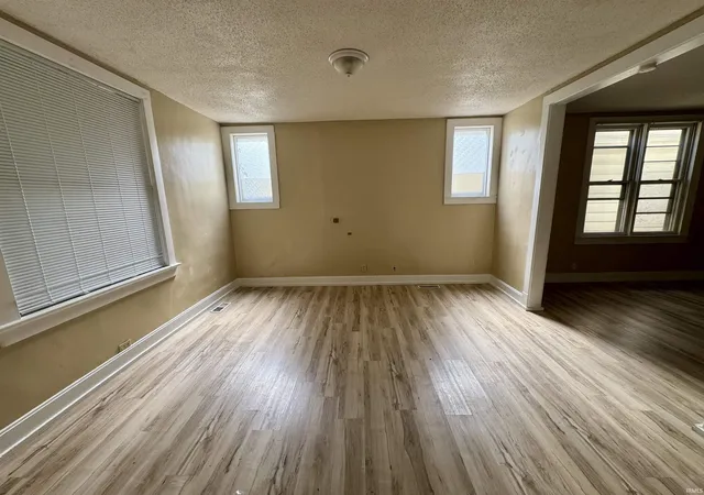 Photo 4 of Manufactured home for sale at 721 Bayard Park Dr, Evansville, IN 47713 | MLS# 202626781 | Listing updated on 2026-07-08