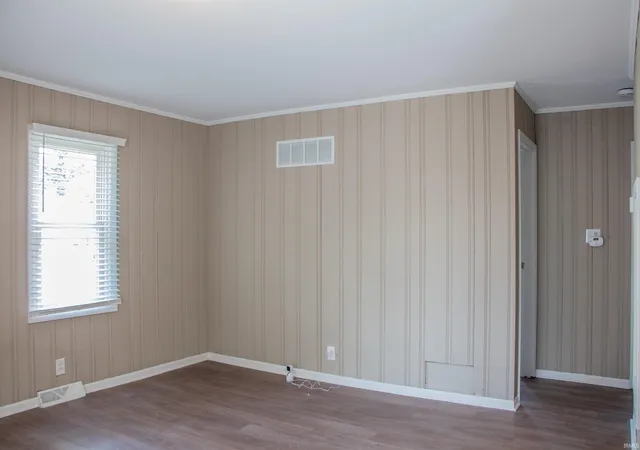 Photo 4 of Sale Pending at 2141 Oakland Ave, Evansville, IN 47711 | MLS# 202626792 | Listing updated on 2026-07-10