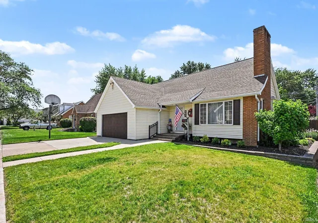 Photo 3 of Sale Pending at 221 N Maryland St, Bremen, IN 46506 | MLS# 202626802 | Listing updated on 2026-07-21