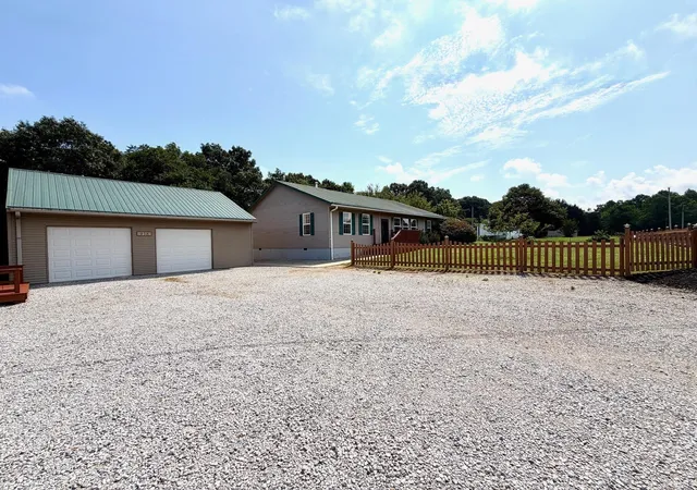 Photo 4 of Manufactured home for sale at 938 Mcfadden Ridge Rd, Bedford, IN 47421 | MLS# 202626806 | Listing updated on 2026-07-15