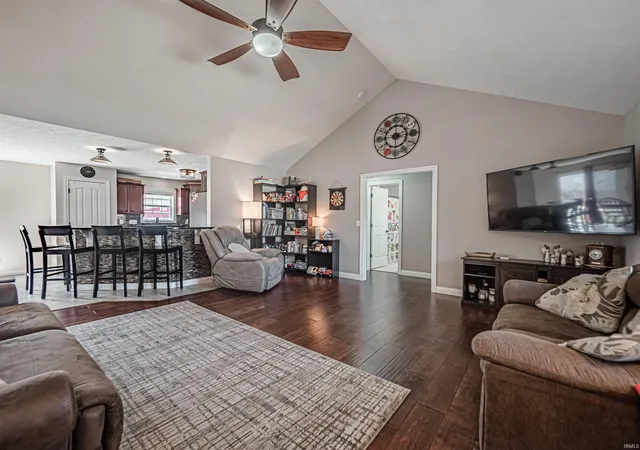Photo 4 of Sale Pending at 8802 Wynnfield Dr, Evansville, IN 47725 | MLS# 202626808 | Listing updated on 2026-07-12