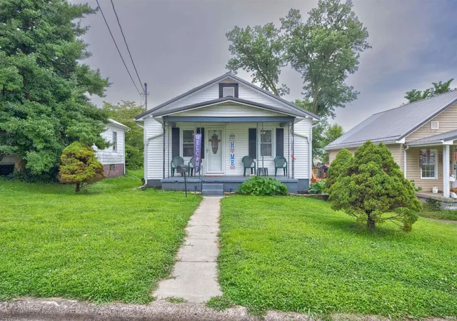 36th image of 611 15th St, Tell City, IN 47586 | MLS# 202626811
