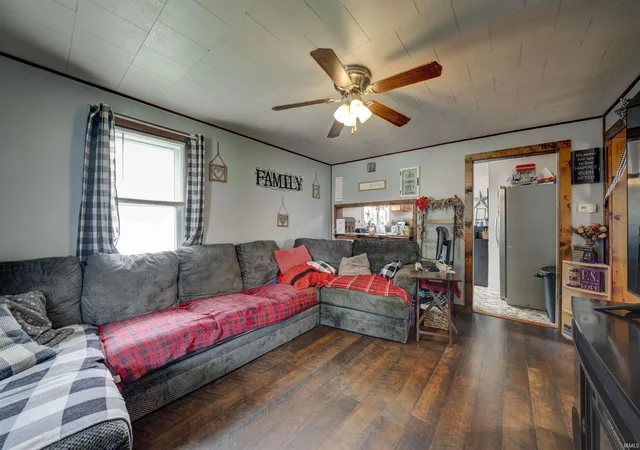 5th image of 611 15Th St, Tell City, IN 47586 | MLS# 202626811