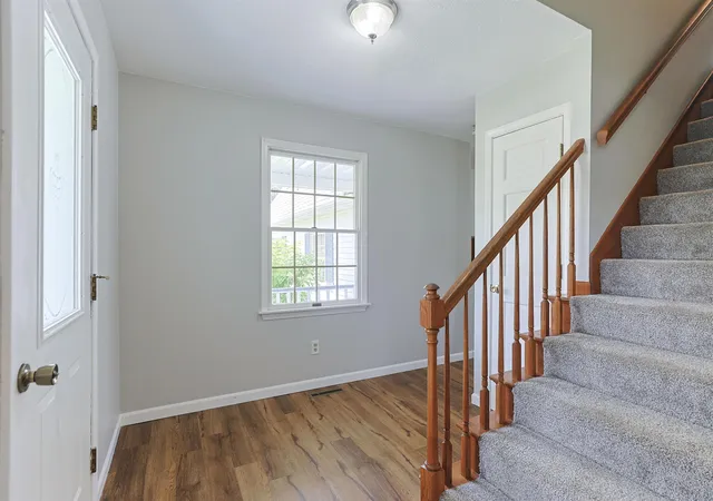 3rd image of 12385 Settlers Cove Ct, Granger, IN 46530 | MLS# 202626829