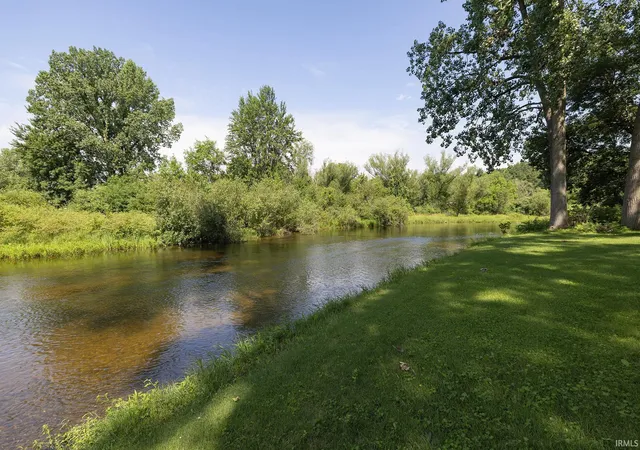 3rd image of 51697 Winding Waters Ln, Elkhart, IN 46514 | MLS# 202626833