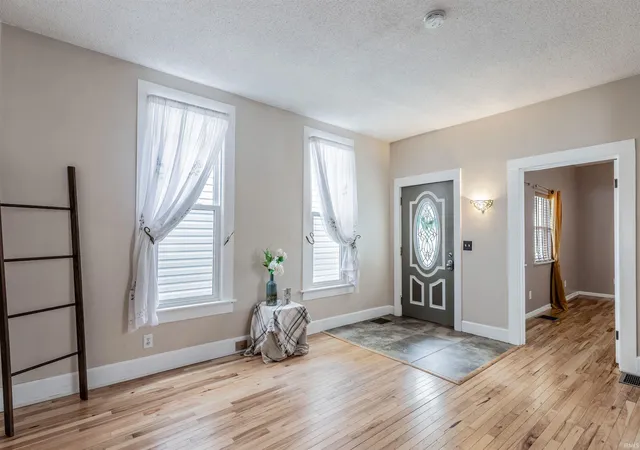 Photo 2 of Sale Pending at 3137 Arlington Ave, Evansville, IN 47712 | MLS# 202626836 | Listing updated on 2026-07-13