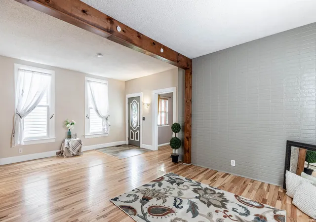 Photo 3 of Sale Pending at 3137 Arlington Ave, Evansville, IN 47712 | MLS# 202626836 | Listing updated on 2026-07-13