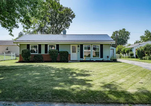 Photo 1 of Manufactured home for sale at 1522 N Glendale Dr, Fort Wayne, IN 46804 | MLS# 202626837 | Listing updated on 2026-09-21