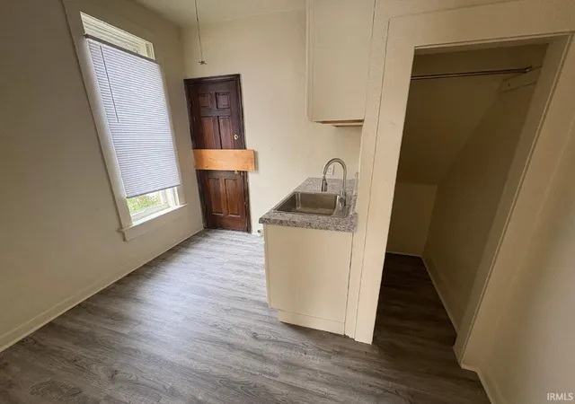 5th image of 2130 Broadway, Fort Wayne, IN 46802 | MLS# 202626841