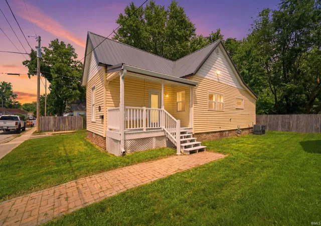 1st image of 712 N Lindsay St, Kokomo, IN 46901 | MLS# 202626851