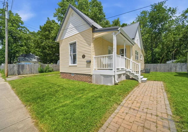 2nd image of 712 N Lindsay St, Kokomo, IN 46901 | MLS# 202626851