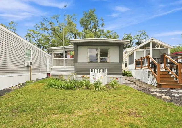 Homes for sale in Angola, IN | 2200 W Orland Rd #4, Angola, IN 46703 | MLS# 202626862