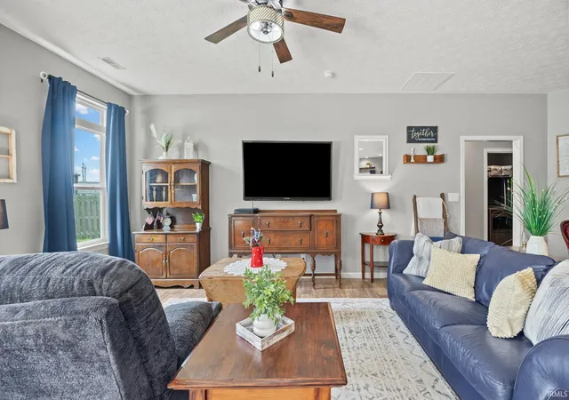 2nd image of 4845 Langhorn Trl, Lafayette, IN 47909 | MLS# 202626864