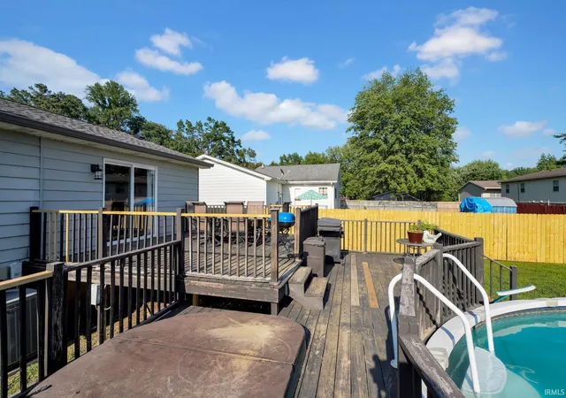 Homes for sale in Evansville, IN | 4920 Shady Ct, Evansville, IN 47712 | MLS# 202626876