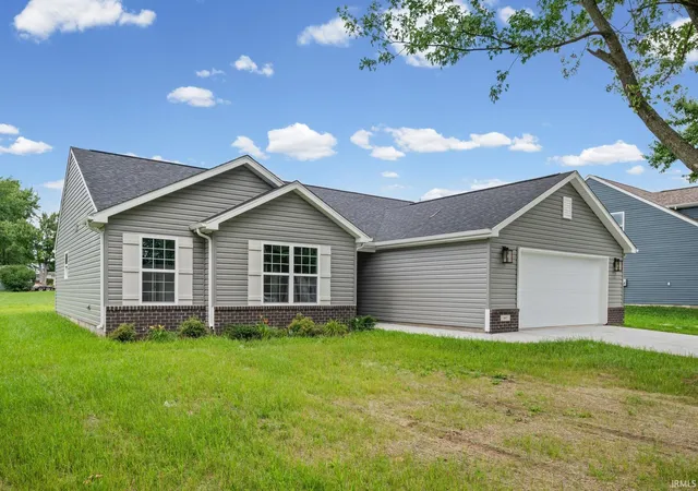Homes for sale in Fowler, IN | 665 W 2nd St, Fowler, IN 47944 | MLS# 202626880