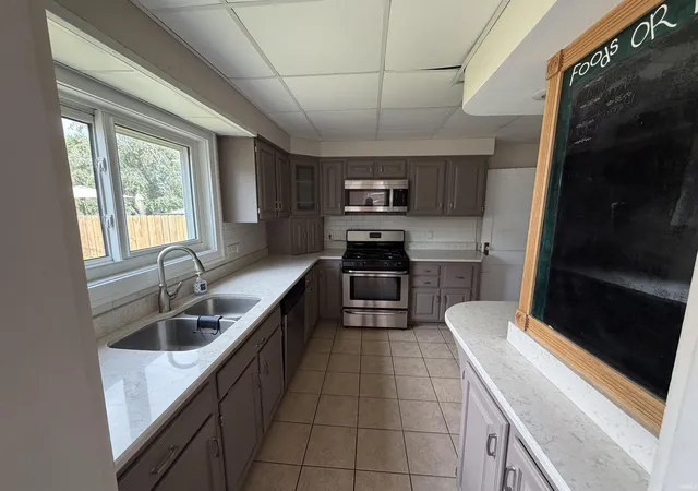 Homes for sale in Mishawaka, IN | 505 Calhoun St, Mishawaka, IN 46545 | MLS# 202626882