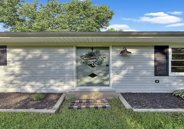 Photo 4 of Manufactured home for sale at 422 N Plank Rd, Boonville, IN 47601 | MLS# 202626887 | Listing updated on 2026-09-11