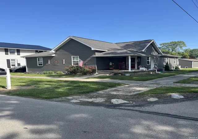 1st image of 804 W Race St, Portland, IN 47371 | MLS# 202626889