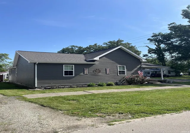 2nd image of 804 W Race St, Portland, IN 47371 | MLS# 202626889