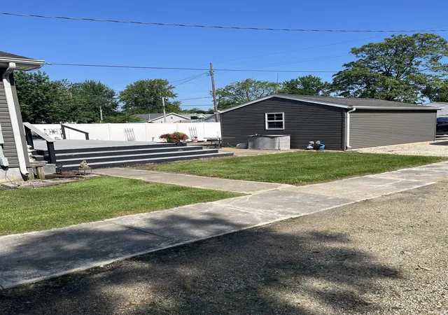 3rd image of 804 W Race St, Portland, IN 47371 | MLS# 202626889