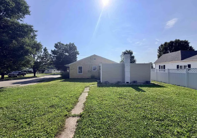 Homes for sale in Linton, IN | 889 Ne H St, Linton, IN 47441 | MLS# 202626892