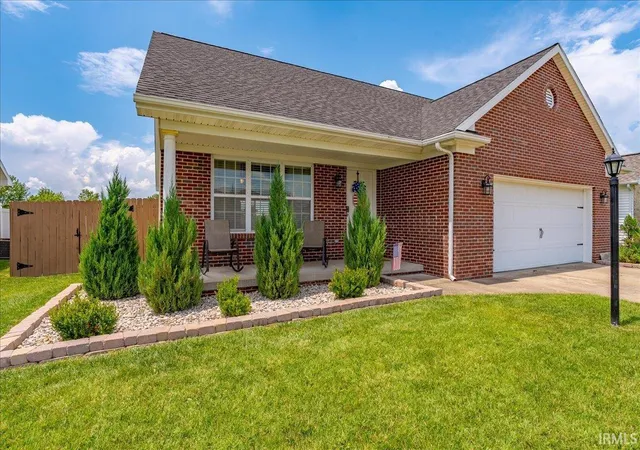Homes for sale in Newburgh, IN | 1869 Sandal Wy, Newburgh, IN 47630 | MLS# 202626895