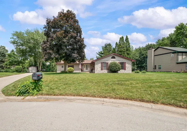 Homes for sale in Granger, IN | 12363 Duxbury Ct, Granger, IN 46530 | MLS# 202626911