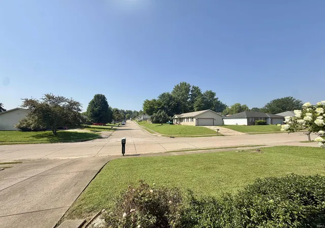 Homes for sale in Newburgh, IN | 6200 Summit Pointe Wy, Newburgh, IN 47630 | MLS# 202626913