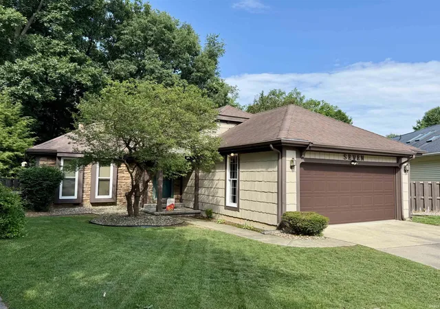 Photo 1 of Sale Pending at 7 Salem Ct, Elkhart, IN 46514 | MLS# 202626925 | Listing updated on 2026-07-10