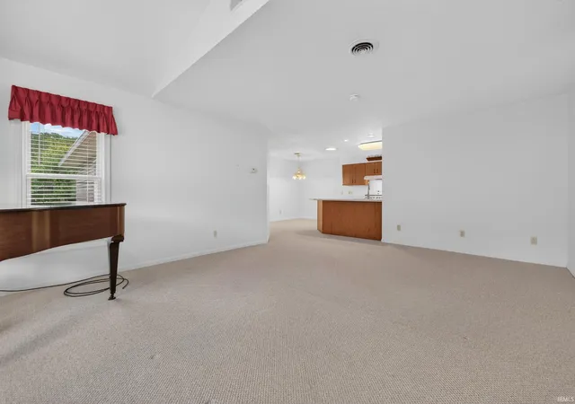4th image of 820 Walnut Ridge West, Logansport, IN 46947 | MLS# 202626929