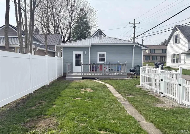 4th image of 210 W Jay St, Dunkirk, IN 47336 | MLS# 202626930