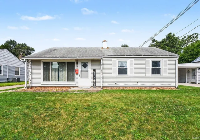 Photo 2 of Sale Pending at 335 Preston Dr, South Bend, IN 46615 | MLS# 202626931 | Listing updated on 2026-07-10