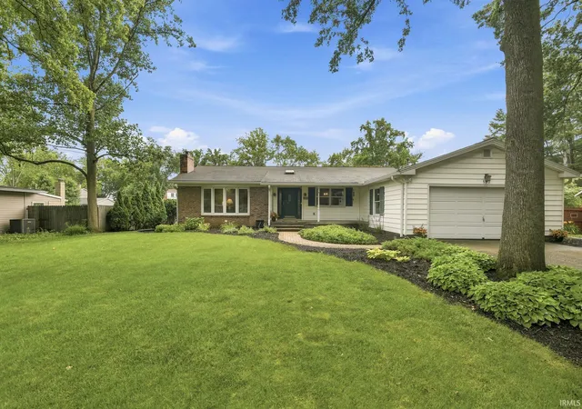 Photo 3 of Sale Pending at 157 Ivy Hl Dr, West Lafayette, IN 47906 | MLS# 202626932 | Listing updated on 2026-07-10
