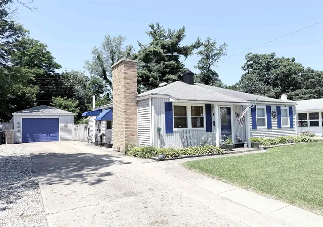 Photo 1 of Manufactured home for sale at 415 Manchester Dr, South Bend, IN 46615 | MLS# 202626941 | Listing updated on 2026-07-16