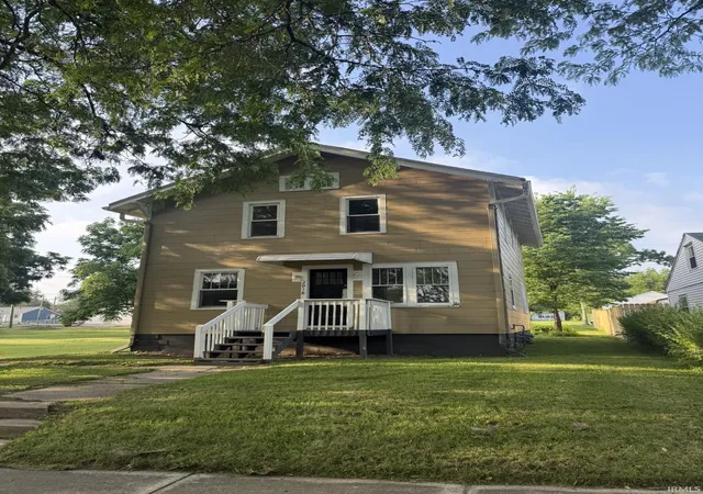 Manufactured home for sale at 2918 Pittsburg St, Fort Wayne, IN 46803 | MLS# 202626959