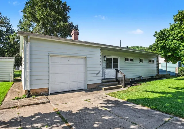Homes for sale in Mishawaka, IN | 2005 Panama St, Mishawaka, IN 46544 | MLS# 202626967