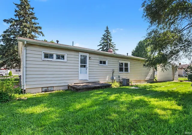 Homes for sale in Mishawaka, IN | 2005 Panama St, Mishawaka, IN 46544 | MLS# 202626967