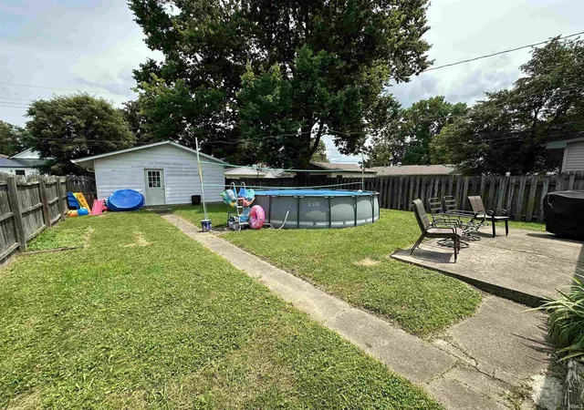 Photo 3 of Sale Pending at 226 N East St, Spencer, IN 47460 | MLS# 202626968 | Listing updated on 2026-09-24