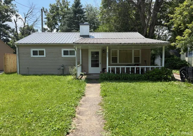 Homes for sale in Crawfordsville, IN | 907 Southgate Dr, Crawfordsville, IN 47933 | MLS# 202626969
