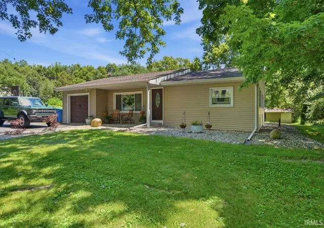Homes for sale in Columbia City, IN | 1025 S 500 E Rd, Columbia City, IN 46725 | MLS# 202626974