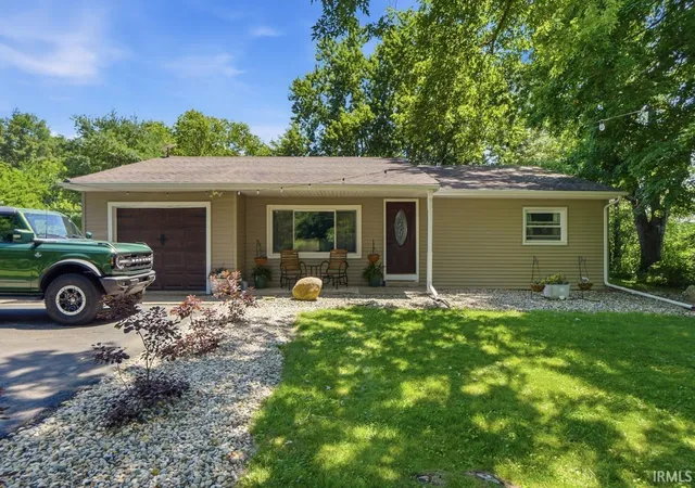 Homes for sale in Columbia City, IN | 1025 S 500 E Rd, Columbia City, IN 46725 | MLS# 202626974