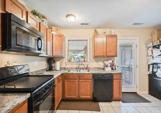 Photo 4 of Manufactured home for sale at 2308 Balmoral Blvd, Kokomo, IN 46902 | MLS# 202626980 | Listing updated on 2026-07-25