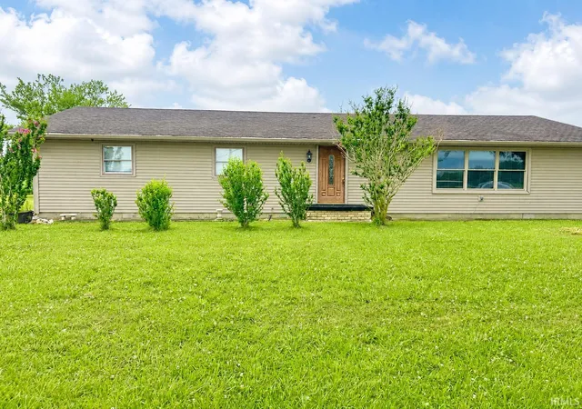 1st image of 3097 S State Rd 3 Hwy, Hartford City, IN 47348 | MLS# 202626983