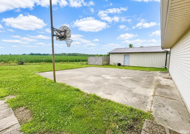5th image of 3097 S State Rd 3 Hwy, Hartford City, IN 47348 | MLS# 202626983