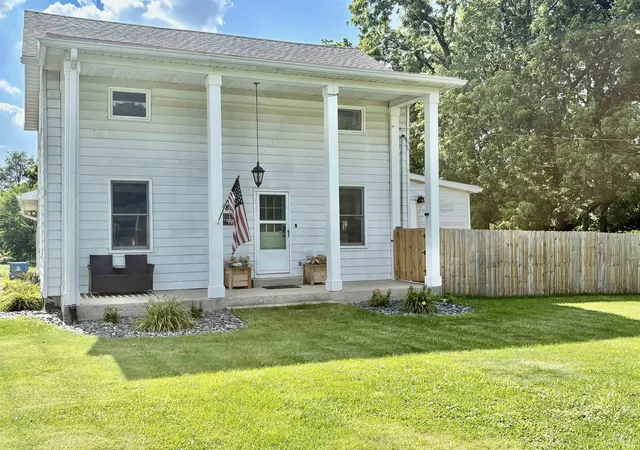 Photo 2 of Sale Pending at 58335 County Rd 105, Elkhart, IN 46517 | MLS# 202626986 | Listing updated on 2026-07-11
