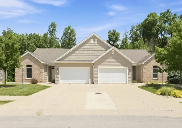 Homes for sale in Angola, IN | 519 Williamson Cir, Angola, IN 46703 | MLS# 202626993