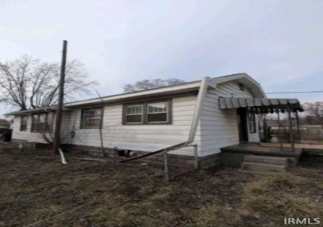 Homes for sale in Muncie, IN | 2408 S Mulberry St, Muncie, IN 47302 | MLS# 202626996