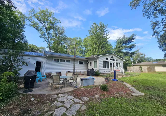 26th image of 5379 E Simpson Lake Dr, Vincennes, IN 47591 | MLS# 202627004