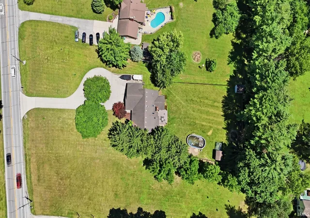2nd image of 12706 Leo Rd, Fort Wayne, IN 46845 | MLS# 202627021