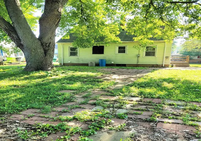 Homes for sale in Logansport, IN | 1109 20th St, Logansport, IN 46947 | MLS# 202627023